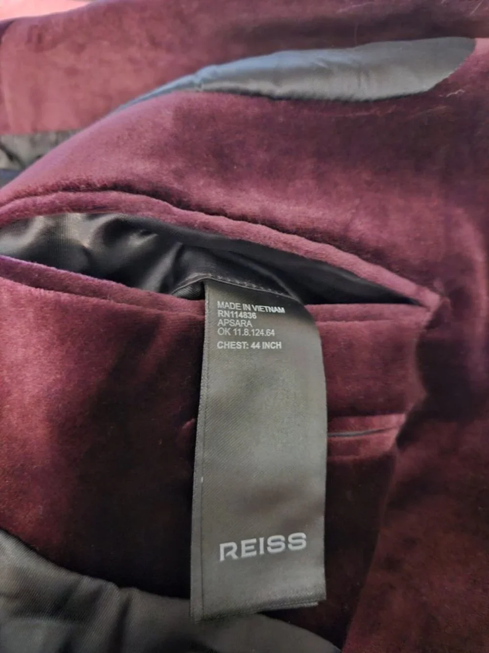 New Reiss Apsara Bordeaux Wine Velvet Blazer Men 44 Peak Lapel Jacket Sportscoat